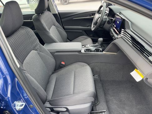 Used 2026 Toyota Camry LE image 8