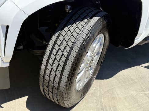 Used 2025 Toyota Tacoma SR5 RWD image 16