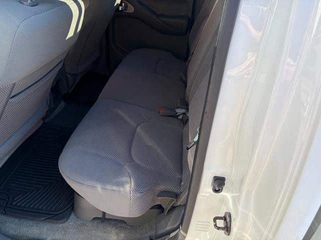 Used 2016 Nissan Frontier SV AWD/4WD image 12