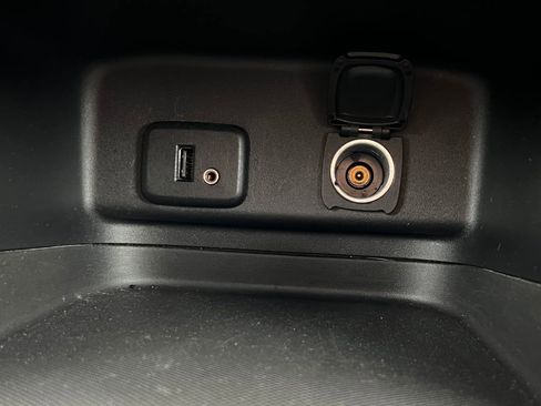 Used 2018 Chevrolet Equinox LT AWD/4WD image 27