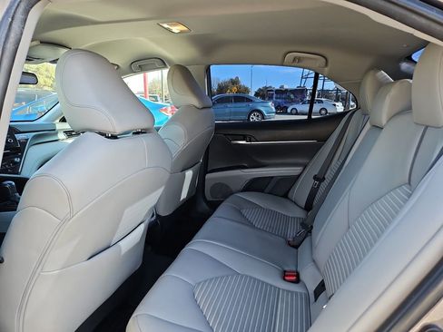 Used 2023 Toyota Camry SE image 16