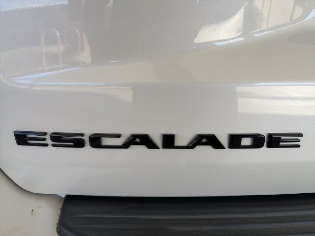 Used 2024 Cadillac Escalade Sport w/ LPO, ONYX Package AWD/4WD image 33