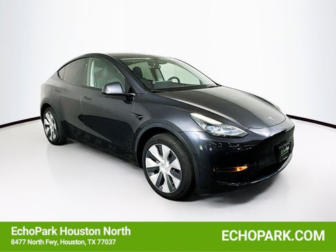 Used 2024 Tesla Model Y Long Range image 1