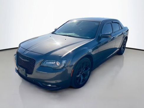 Used 2023 Chrysler 300 S image 3