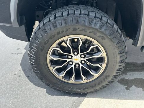 Certified 2022 Chevrolet Colorado ZR2 AWD/4WD image 14