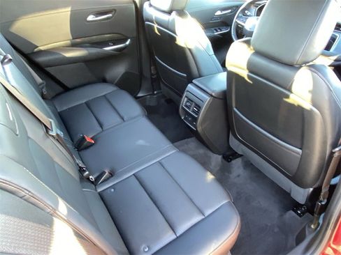 Used 2023 Cadillac XT4 Sport w/ Enhanced Visibility Package image 23