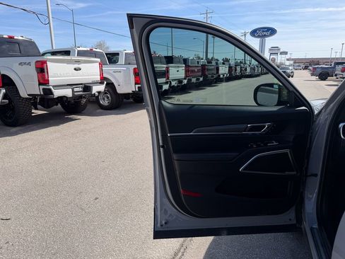 Used 2024 Kia Telluride SX Prestige X-Pro image 12