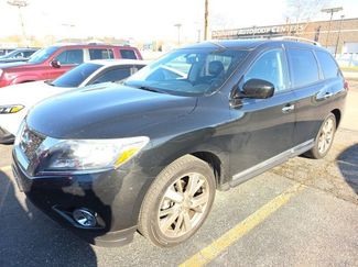 Used 2015 Nissan Pathfinder Platinum video 1