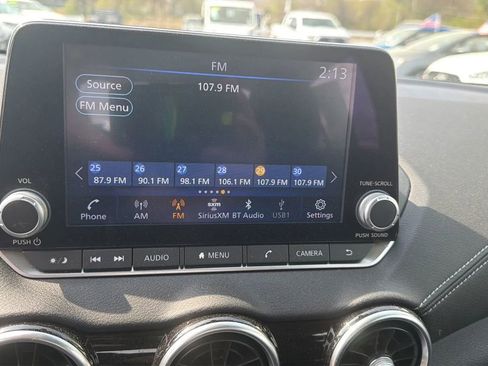 Used 2022 Nissan Sentra SV image 19