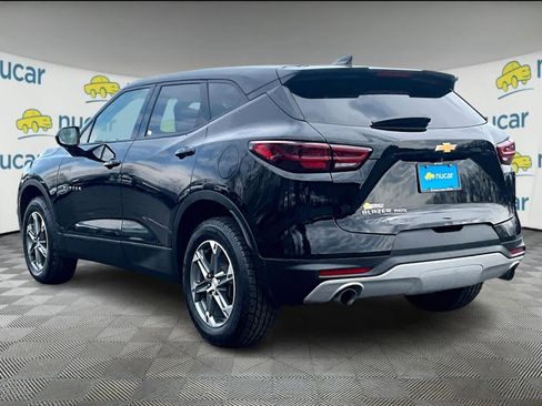 Used 2023 Chevrolet Blazer LT image 4