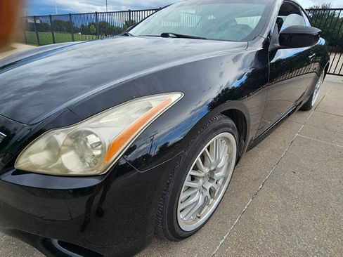 Used 2010 INFINITI G37 Convertible w/ Premium Pkg RWD image 11