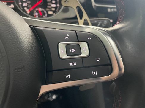 Used 2020 Volkswagen GTI SE image 40