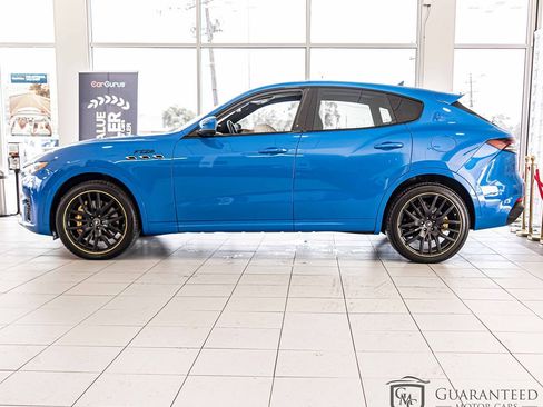 Used 2022 Maserati Levante F Tributo image 7