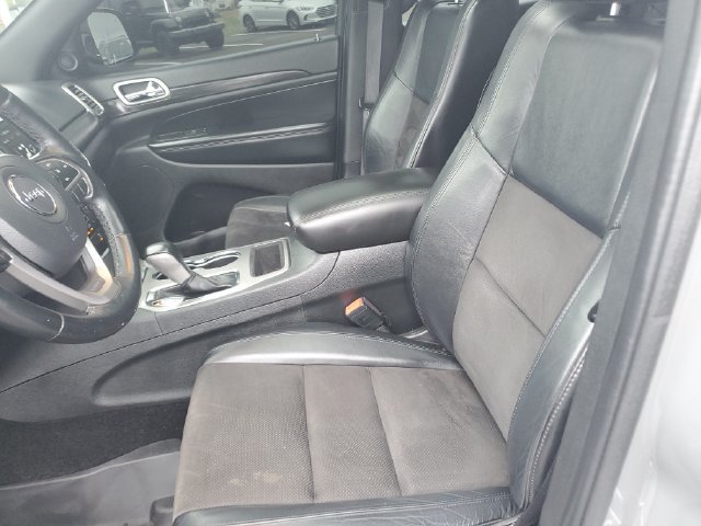 Used 2021 Jeep Grand Cherokee Laredo X AWD/4WD image 15