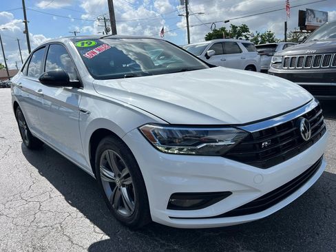 Used 2019 Volkswagen Jetta R-Line FWD image 4