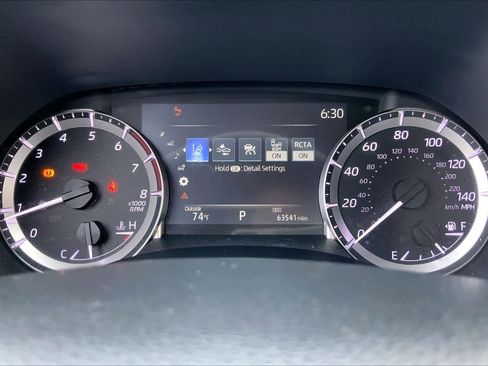 Used 2023 Toyota Highlander XLE FWD image 25