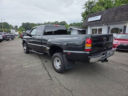 Used 2004 Chevrolet Silverado 3500 2WD Extended Cab w/ Heavy-Duty Power Package image 4