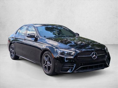 Used 2021 Mercedes-Benz E 350 Sedan image 3