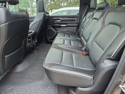 Used 2022 RAM 1500 Laramie AWD/4WD image 17
