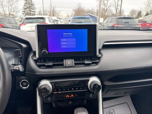 Used 2023 Toyota RAV4 XLE image 21