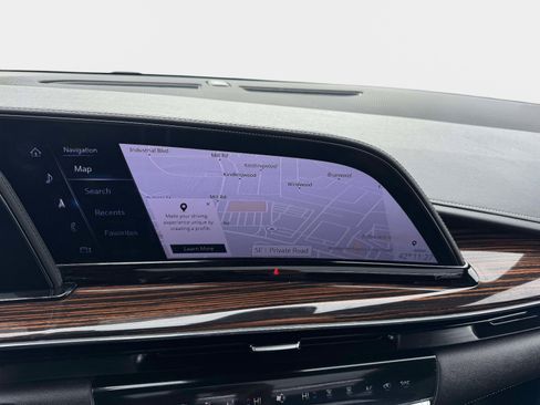 Used 2023 Cadillac Escalade Premium Luxury w/ Performance Package image 34