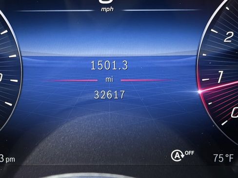 Used 2023 Mercedes-Benz GLC 300 4MATIC image 15