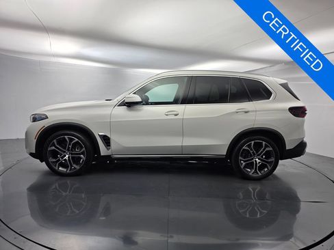 Used 2024 BMW X5 xDrive40i w/ Premium Package AWD/4WD image 7