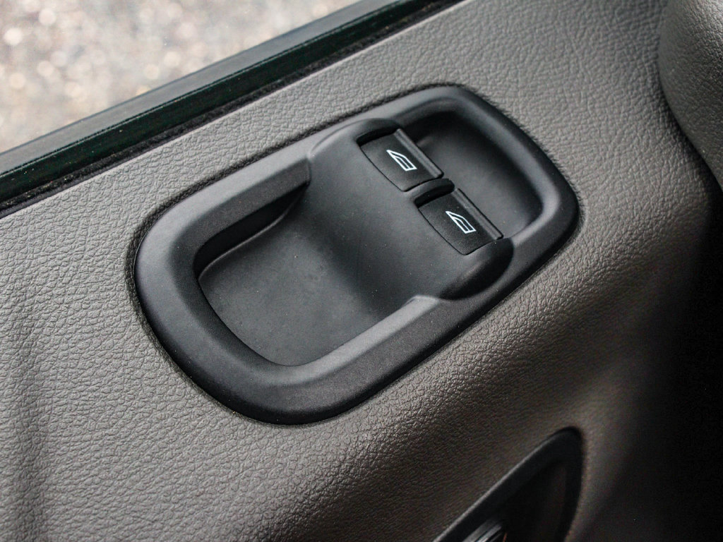 Used 2023 Ford Transit 350 XLT RWD image 9