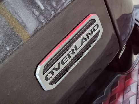 Used 2021 Jeep Gladiator Overland image 26