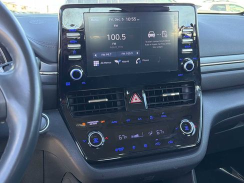 Certified 2022 Hyundai Ioniq SE image 11