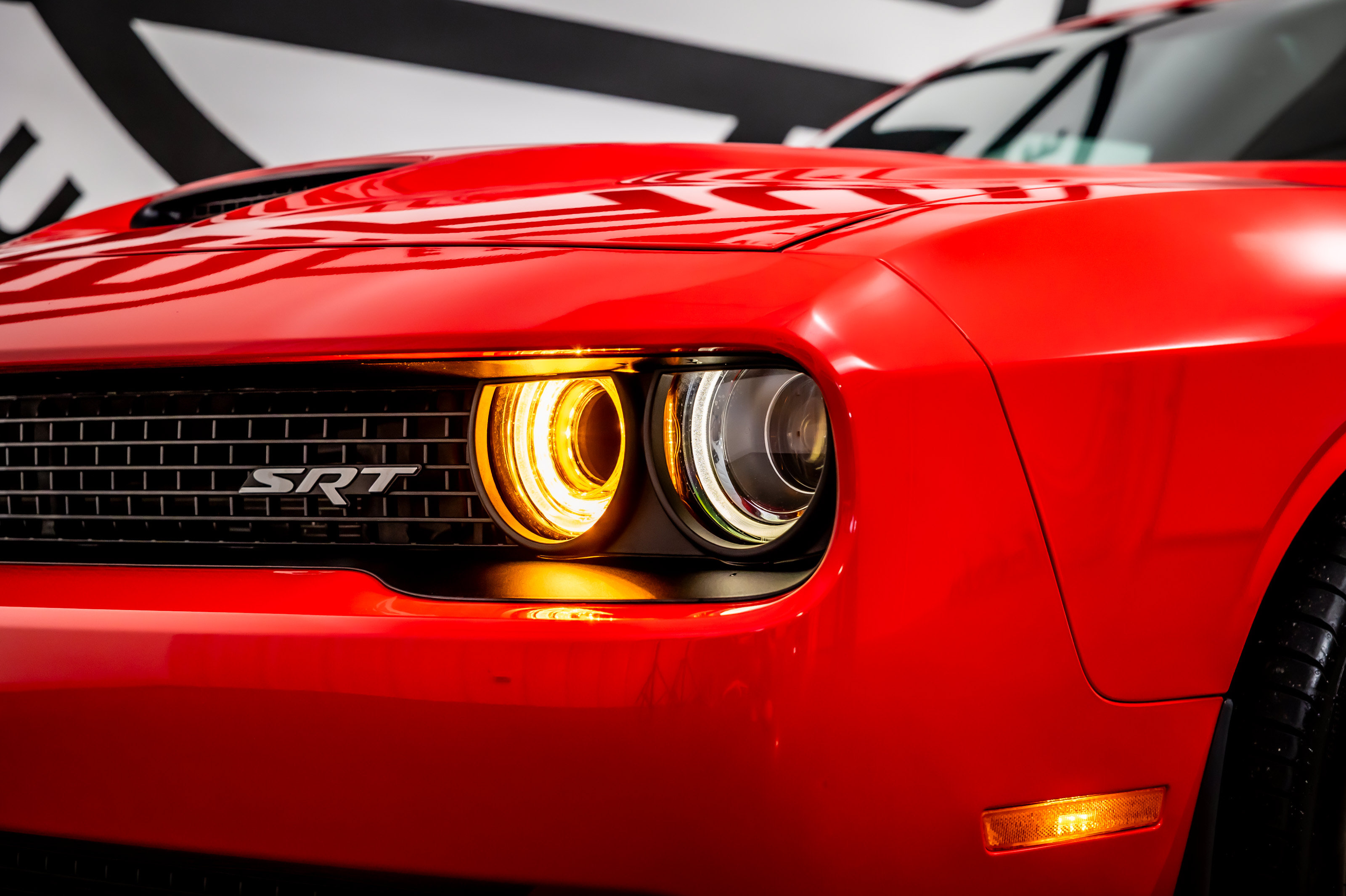 Used 2016 Dodge Challenger SRT Hellcat RWD image 18