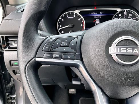 Used 2025 Nissan Sentra SV image 23