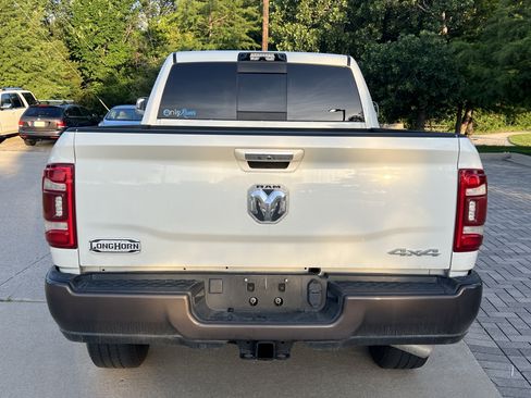 Used 2022 RAM 2500 Limited AWD/4WD image 9
