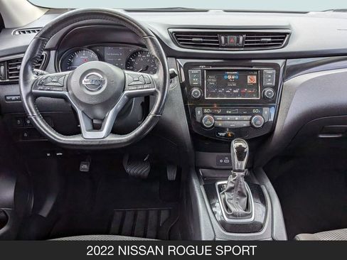 Used 2022 Nissan Rogue Sport SV FWD image 13