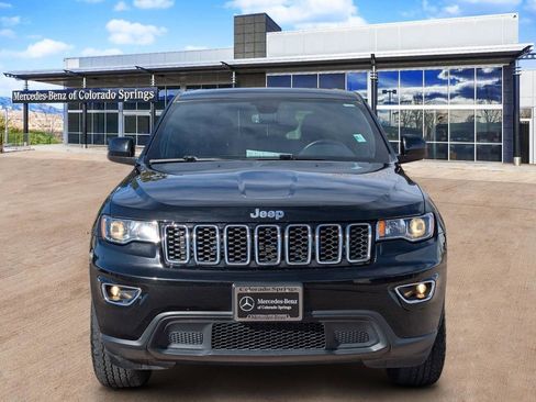 Used 2022 Jeep Grand Cherokee Laredo E image 2