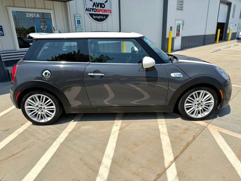 Used 2016 MINI Cooper S FWD image 9