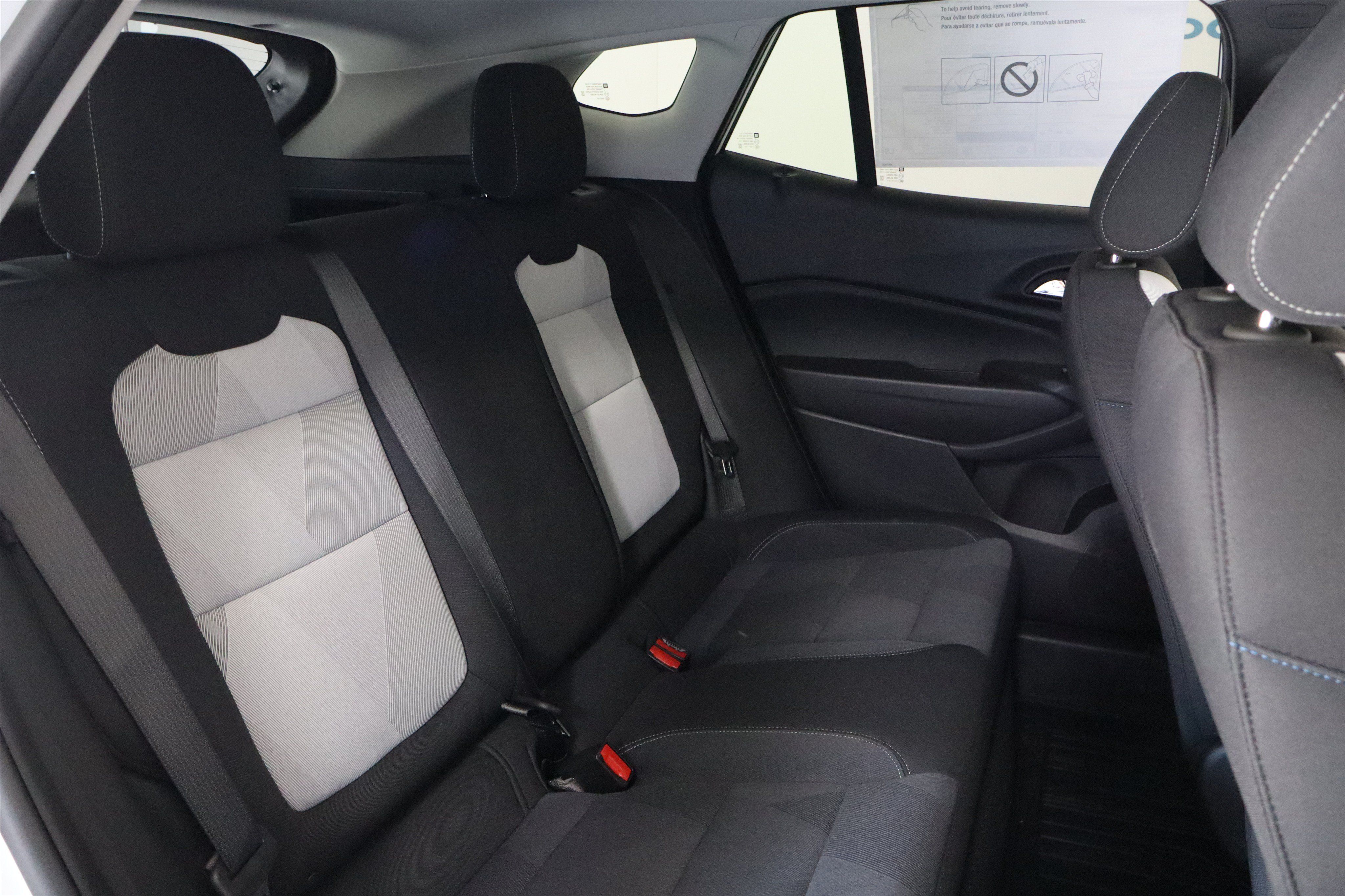 New 2026 Chevrolet Trax LS w/ LS Convenience Package FWD image 22