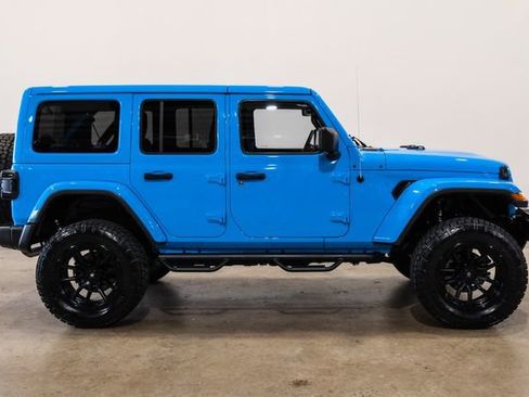 Used 2021 Jeep Wrangler Unlimited Sahara w/ Uconnect 4C Nav & Sound Group image 27