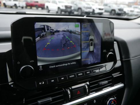 Used 2022 Nissan Pathfinder SL image 28