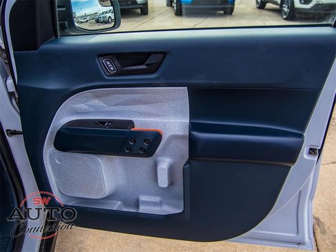 Used 2024 Ford Maverick XLT w/ Equipment Group 300A Standard image 17