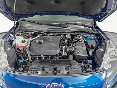 Used 2020 Ford Escape Titanium image 39