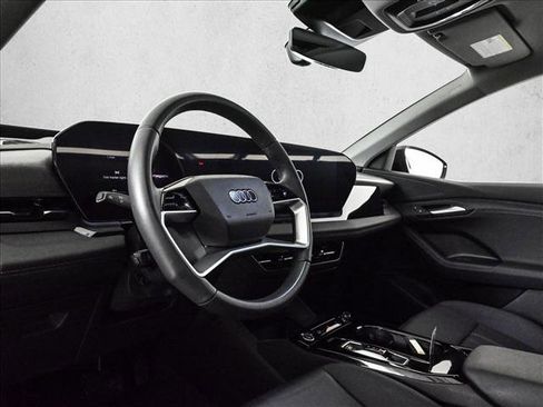 Certified 2025 Audi Q6 e-tron Premium image 10