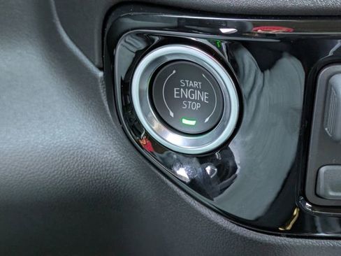 New 2026 GMC Sierra 1500 Elevation image 29