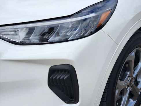 Used 2023 Ford Escape ST-Line w/ Equipment Group 301A FWD image 7