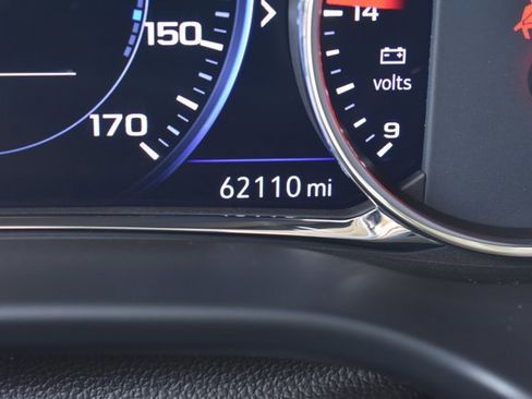 Used 2023 GMC Acadia Denali AWD/4WD image 25