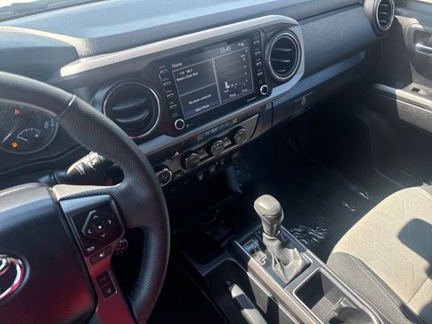 Used 2023 Toyota Tacoma TRD Sport w/ Technology Package AWD/4WD image 21