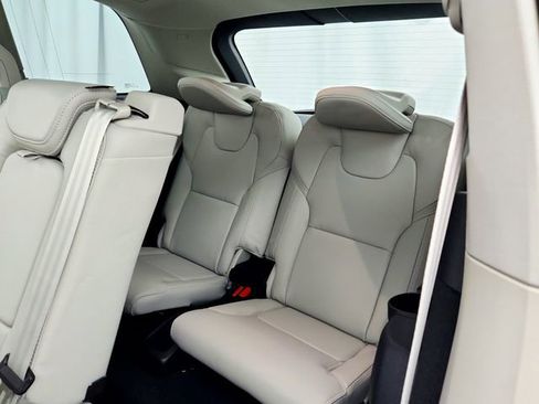 New 2026 Volvo XC90 B6 Ultra image 25