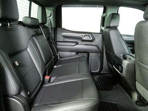 Used 2022 Chevrolet Silverado 1500 LTZ w/ LTZ Convenience Package II AWD/4WD image 22