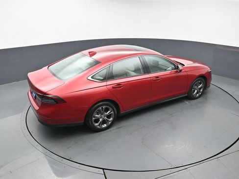 Certified 2023 Honda Accord EX image 42