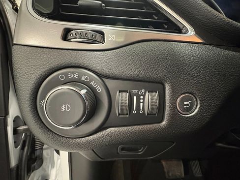 Used 2021 Jeep Cherokee Limited w/ Elite Package image 37